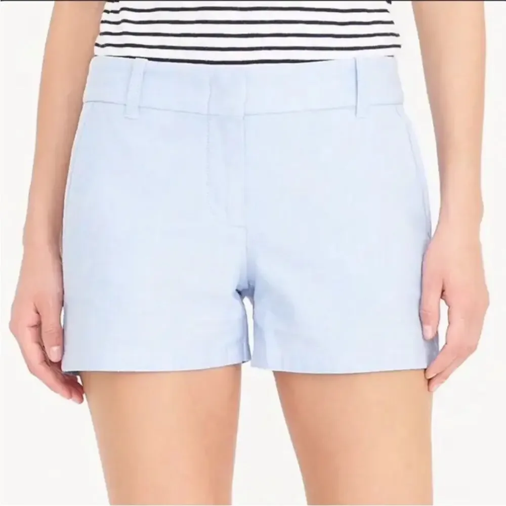 J Crew Short Size 4 Classic Oxford light Blue 100% Cotton Summer Preppy